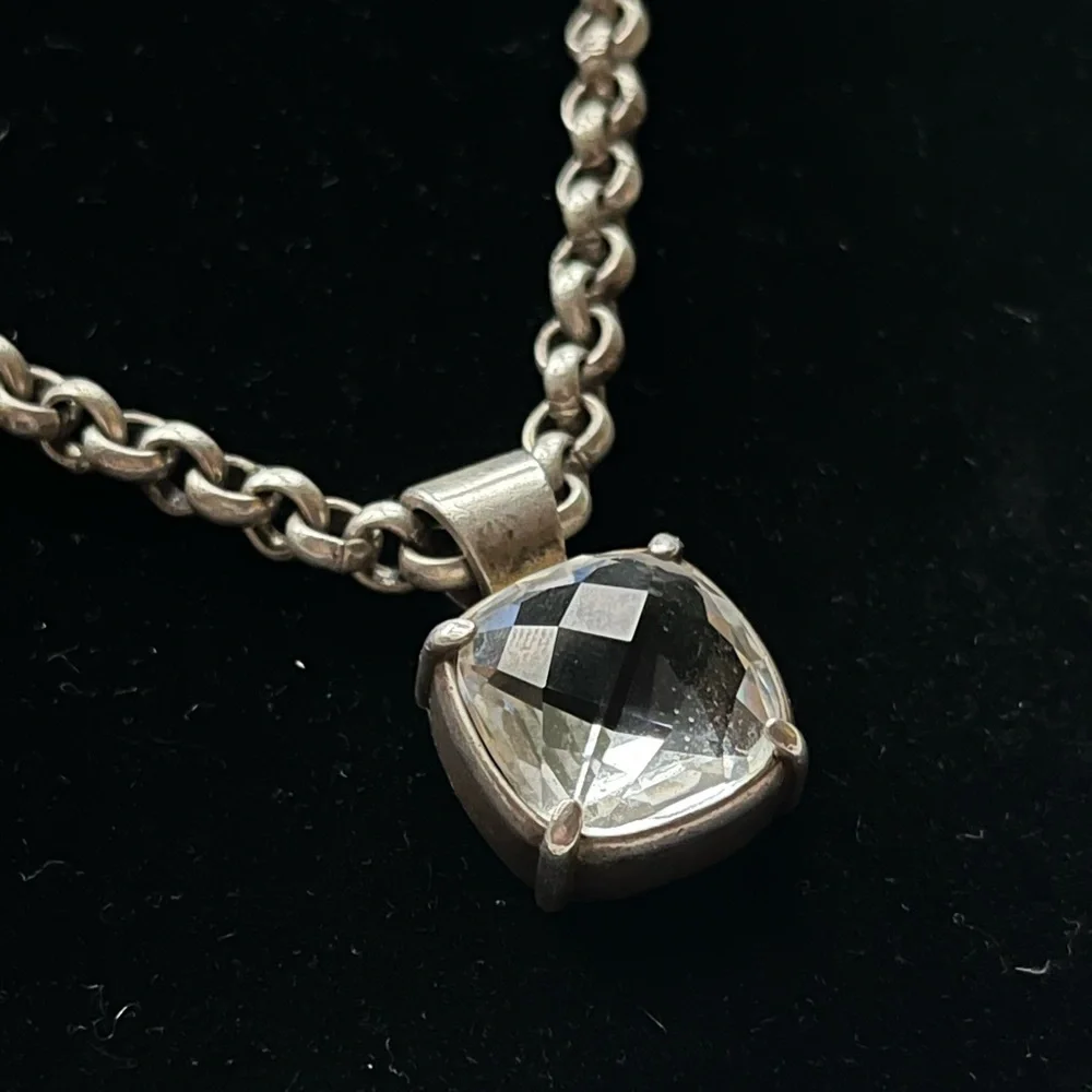 Belcher Chain Choker with Swarovski Pendant by MYKA DESIGNS - Picture 3 of 6